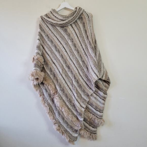 Chico's Tilly Faux-Fur Trimmed Poncho Large XL L/XL - Picture 3 of 7